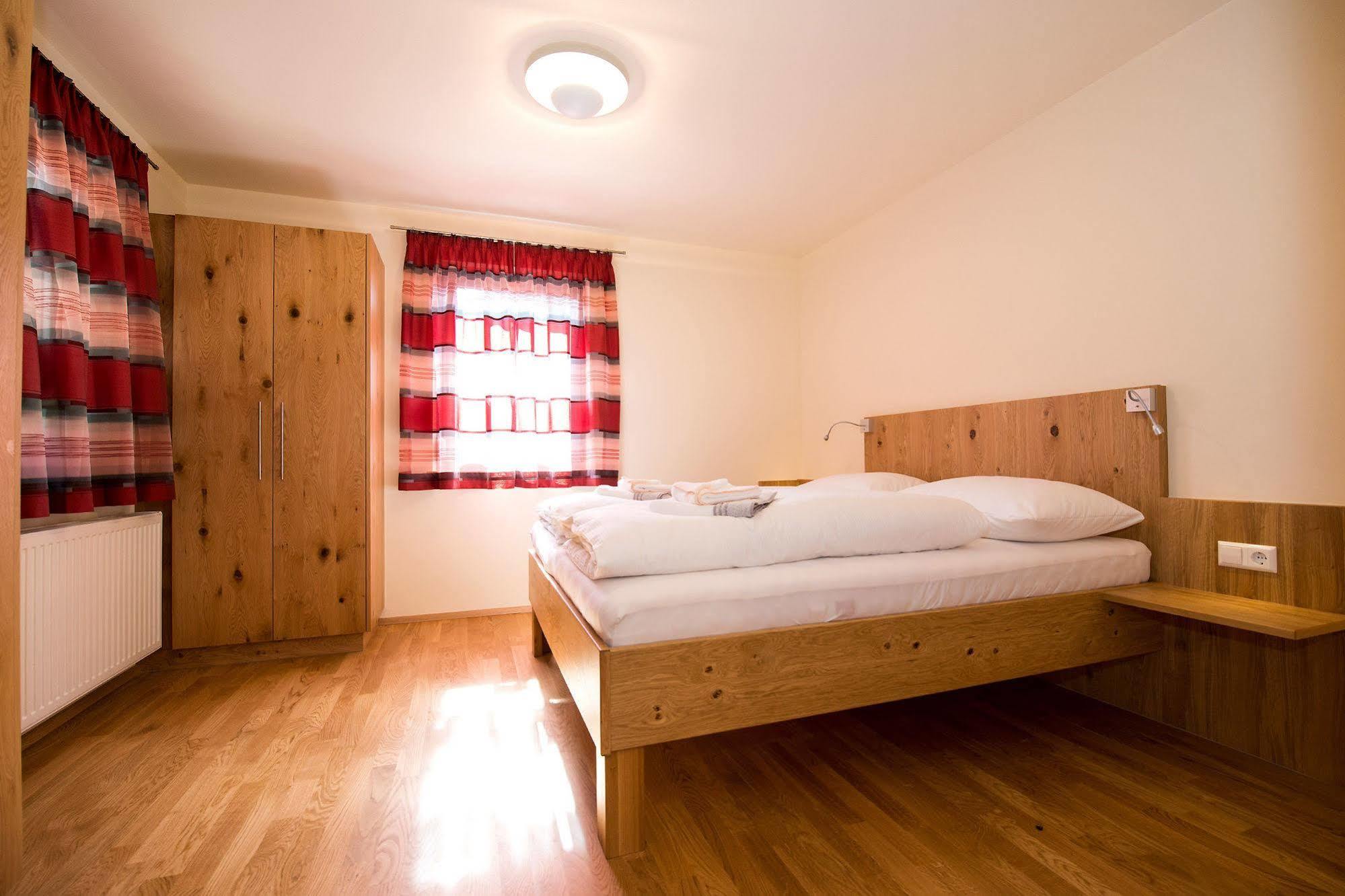 Burgls Apartmenthaus Tröpolach Kültér fotó