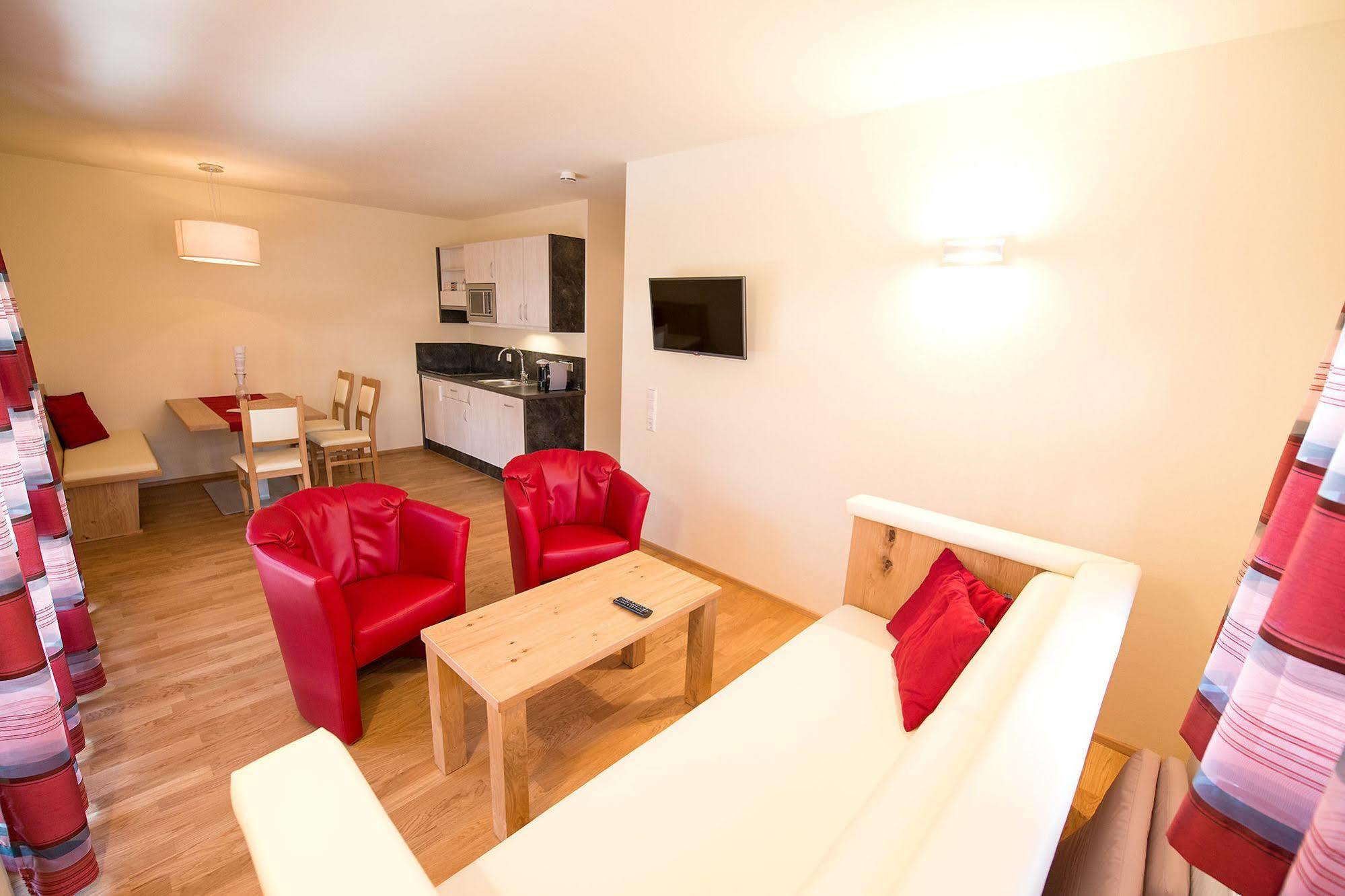 Burgls Apartmenthaus Tröpolach Kültér fotó