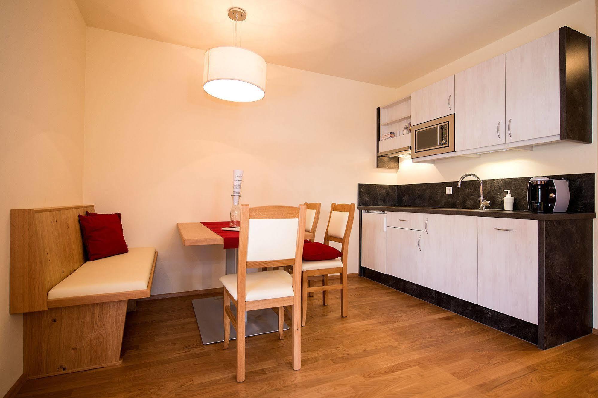 Burgls Apartmenthaus Tröpolach Kültér fotó
